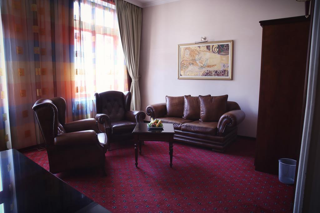 Hotel Millenium Bitola Exterior photo